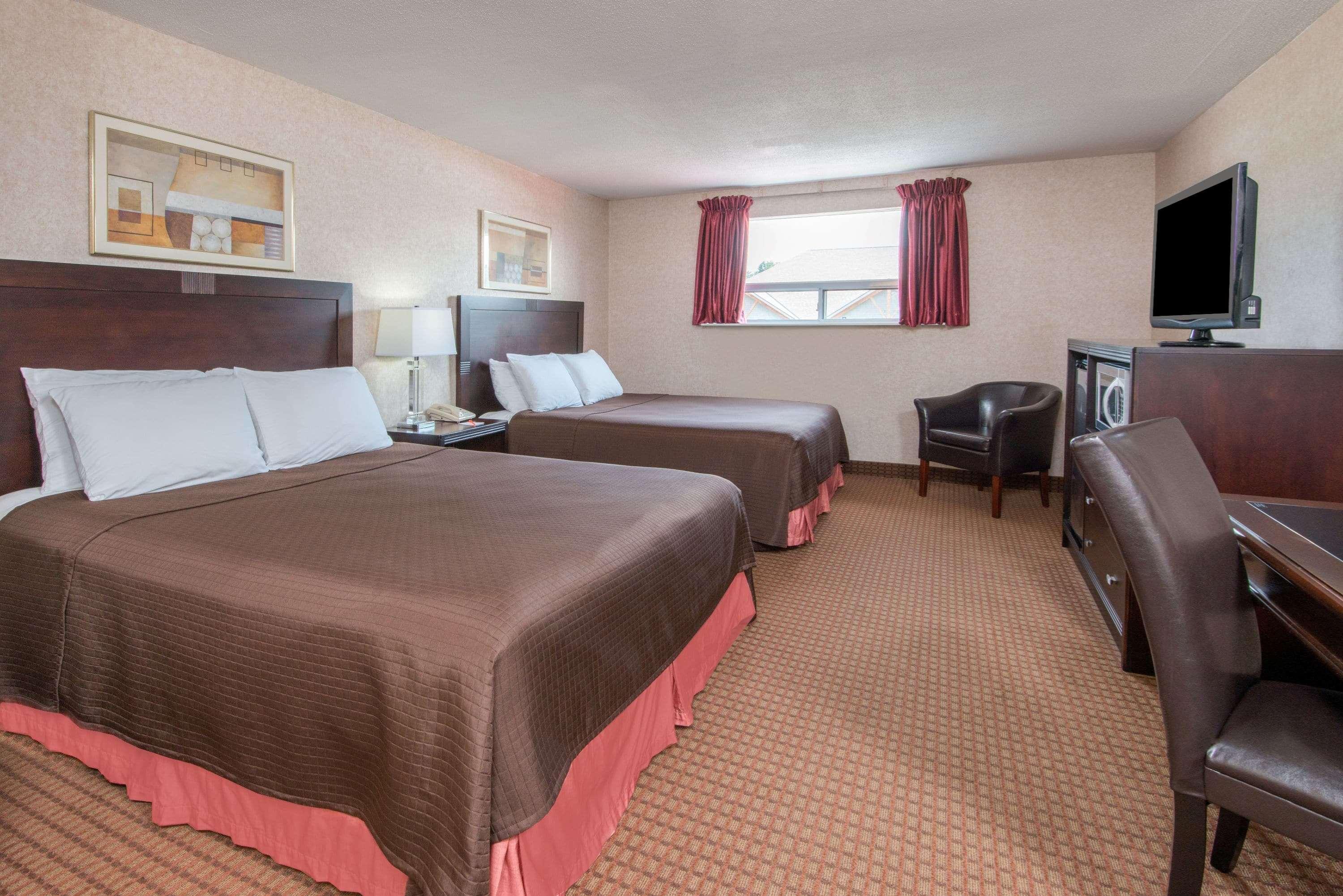 Howard Johnson By Wyndham Gravenhurst Exterior foto